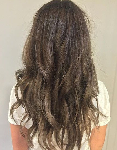 дълго layered ash brown ombre