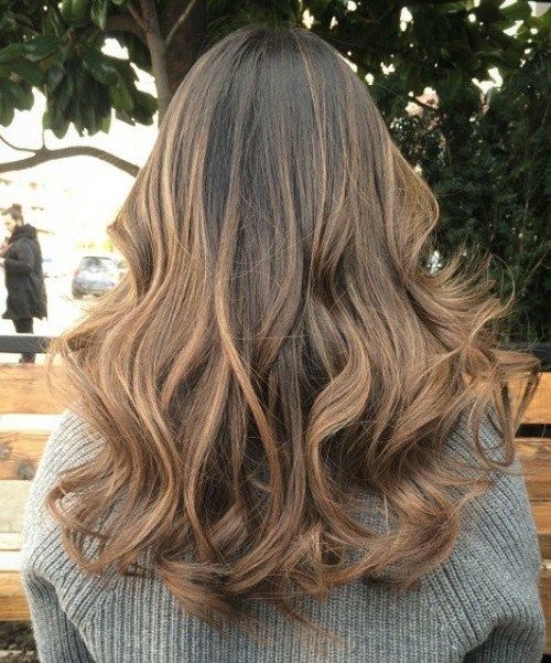 тъмен brown hair with light brown ombre