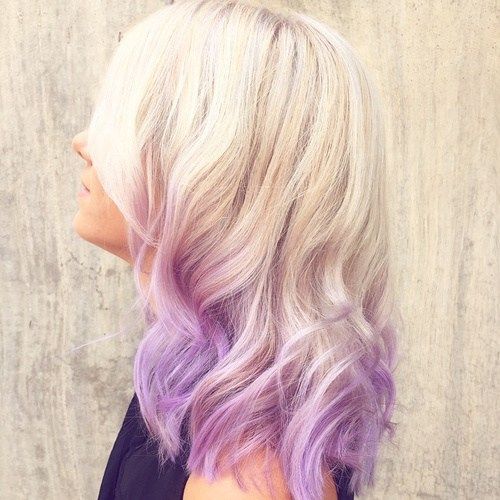 Lavendel Dip Dye für platinblondes Haar