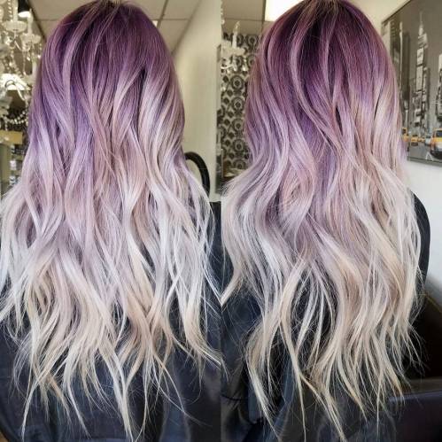 美丽的紫色头发的颜色