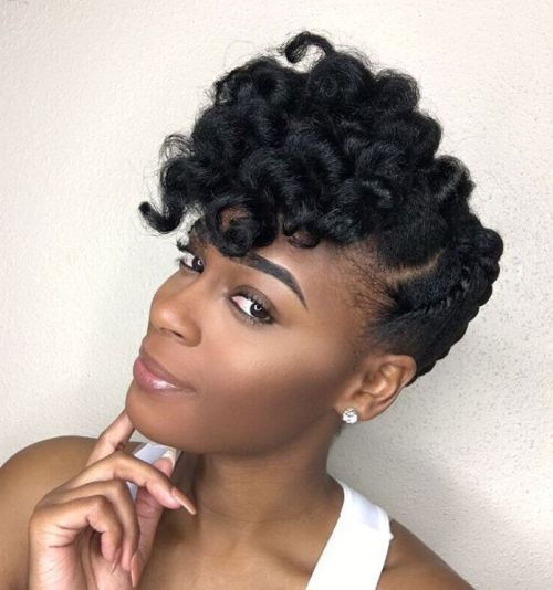 Přírodní Hair Updo With Twists And Curls