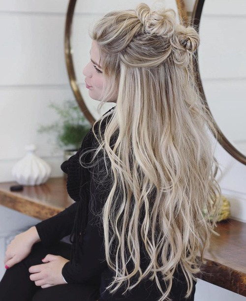 наполовина Updo With Knotted Braid