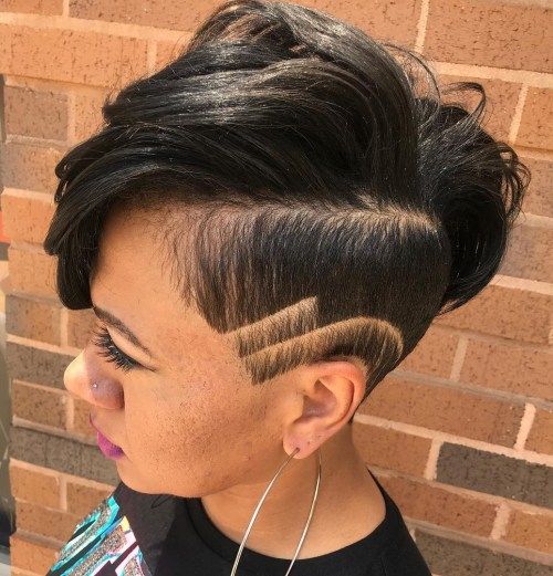 Дамски Undercut With Shaved Lines