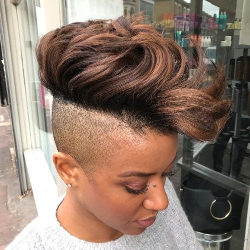 смел Long Top Shaved Sides Hairstyle For Women