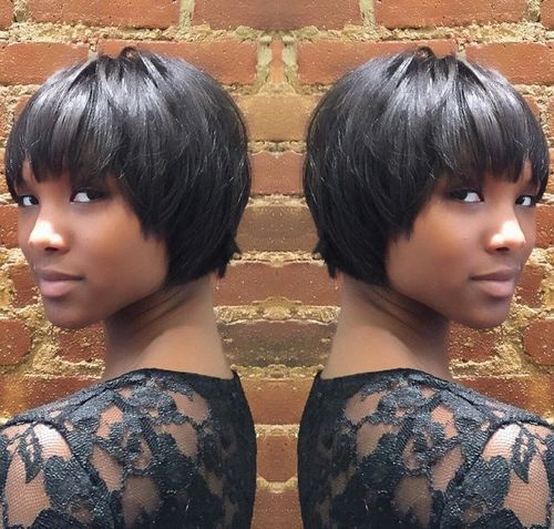 африкански American cropped bob hairstyle