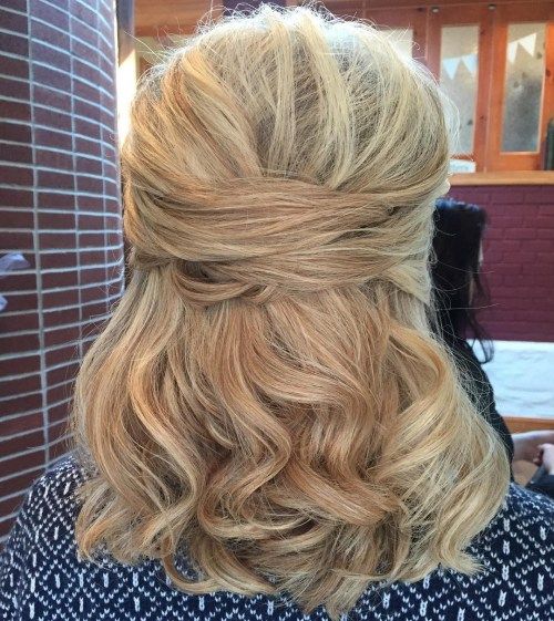 Polovina Up Half Down Mother Of The Groom Hairstyle
