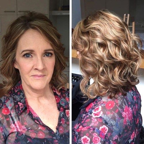 kudrnatý mother of the bride hairstyle for medium hair