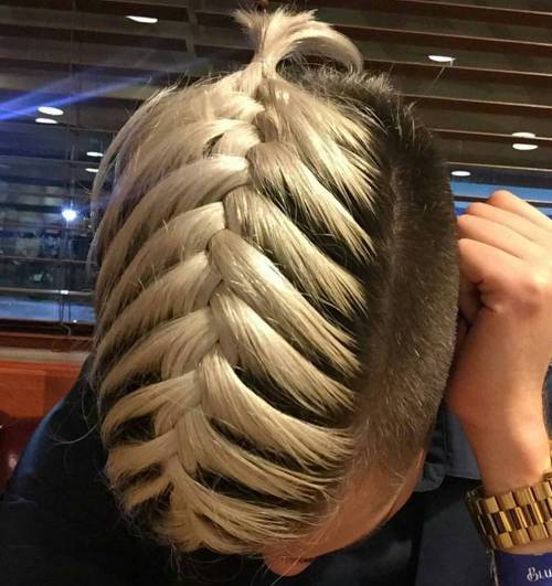 Pletené Undercut Hairstyle For Men
