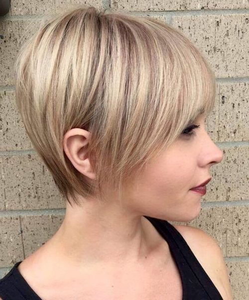 дълго Feathered Blonde Pixie