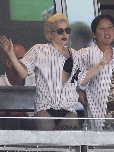 Lady Gaga bei Baseball-Spiel