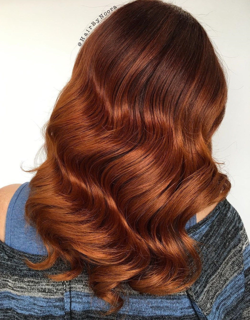 طويل Balayage الشعر الأحمر النحاس