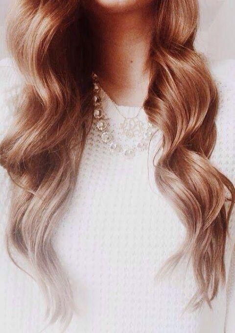jahoda blonde curls