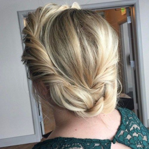 Chaotický Updo With A Crown Twist
