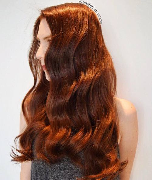 дълго Red Wavy Hairstyle For Thick Hair