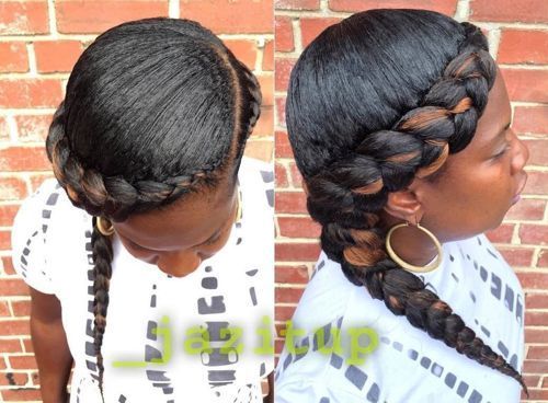 非洲裔美国女性的侧面编织发型