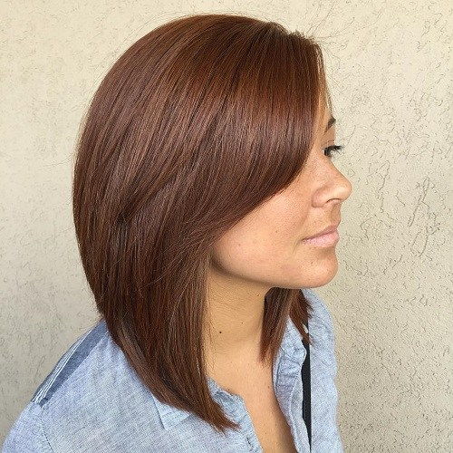 Dlouho Layered Bob With Side Bangs