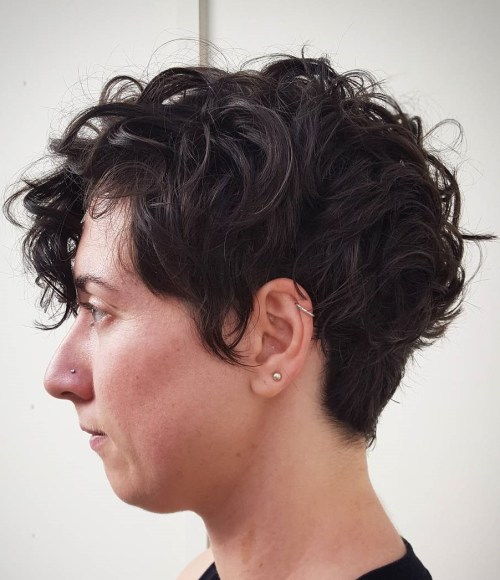щека Cut With Bangs For Curly Hair