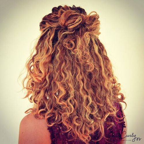 наполовина up hairstyle for curly hair