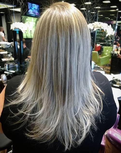 dlouho blonde layered haircut