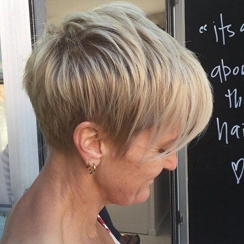 Рус Layered Pixie With Ash Blonde Highlights