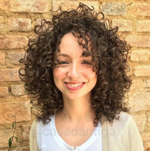Рамо Length Brown Curly Hairstyle