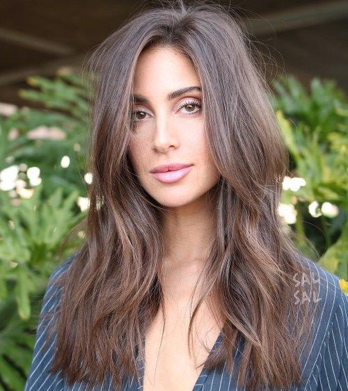 Dlouho Layered Brunette Hairstyle