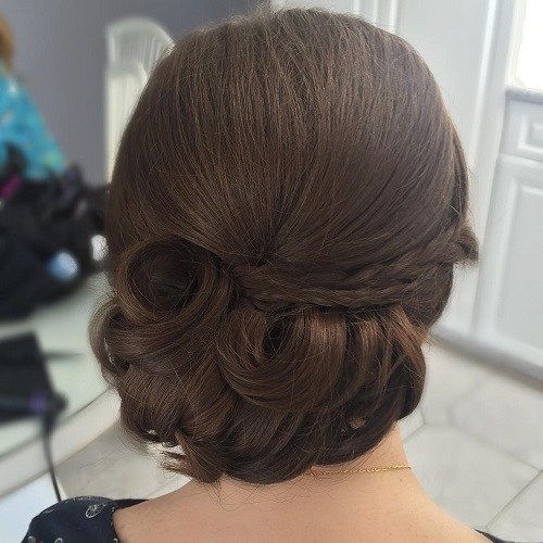 Nízký Formal Updo For Thick Hair
