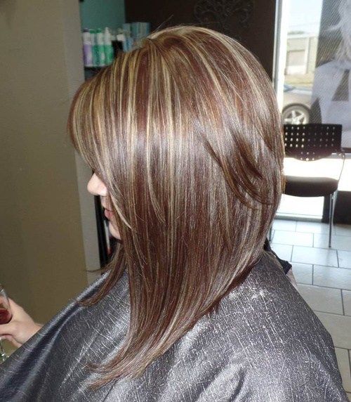 Dlouho Layered Bob With Highlights