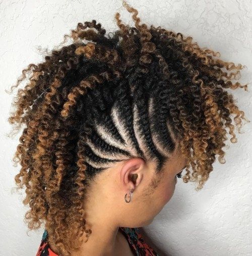 Afroamerikaner-Curly geflochtener Mohikaner