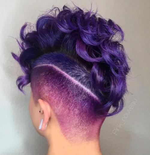 kudrnatý purple undercut