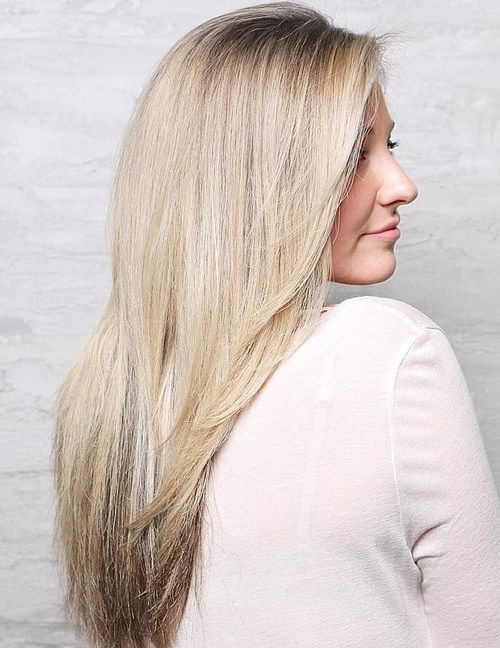 дълго Straight Blonde Hairstyle