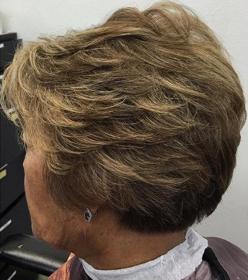 老年妇女的短发