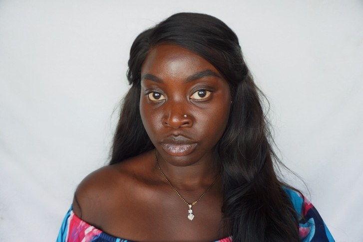 как to shop foundation for dark skin tones before