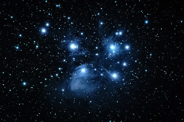 Bild von Messier 45, der Sternhaufen der Plejaden