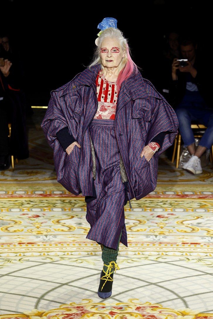 Vivienne Westwood: Runway - Paris Fashion Week Damenmode Herbst / Winter 2023/2023