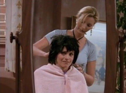 Pheobe gibt Monica Haarschnitt
