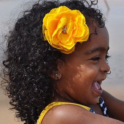 Černá toddler natural hairstyle