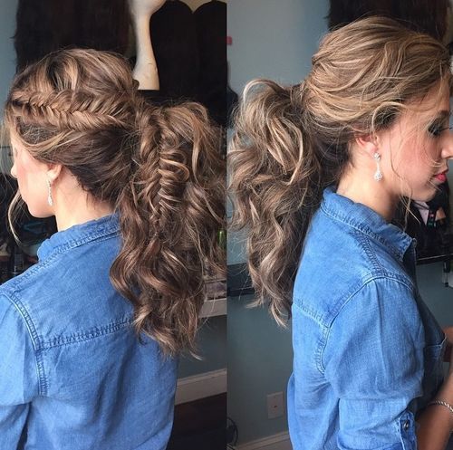 вълнообразен ponytail with a side fishtail
