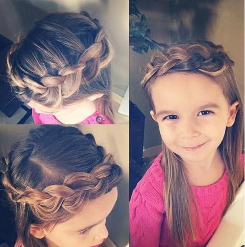 pletené crown hairstyle for little girls
