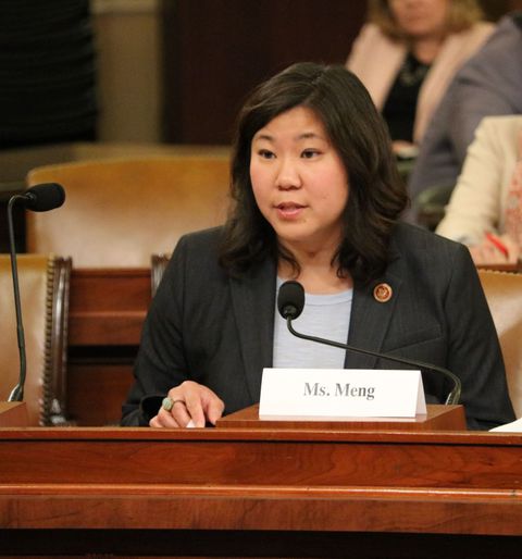 国会女议员Grace Meng（D-NY）在众议院筹款委员会就经期公平问题作证