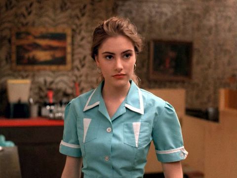 Mädchen Amick as Shelly in the Original Twin Peaks