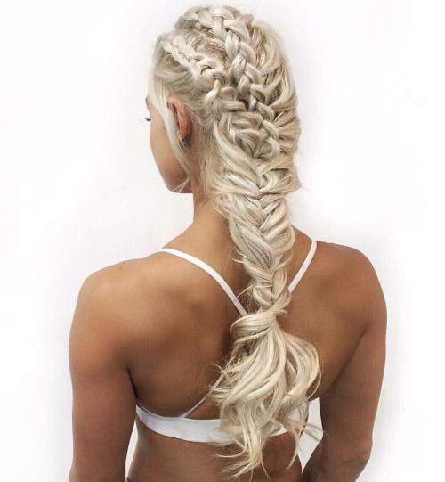 sportovní hairstyle with fishtail braid