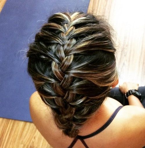 jednoduchý french braided workout updo