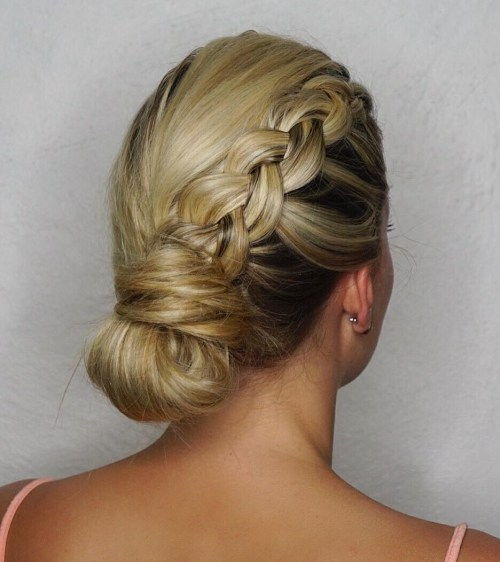 Quick Sporty Updo