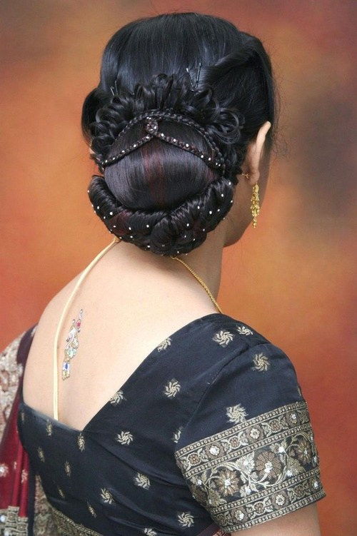 индийски bun updo for brides
