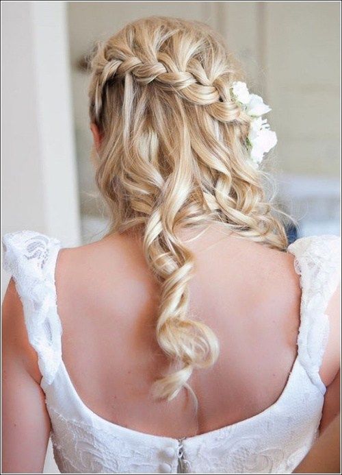сватба hairstyle with waterfall braid