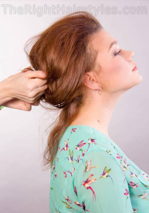 как to scrunch hair for messy updo
