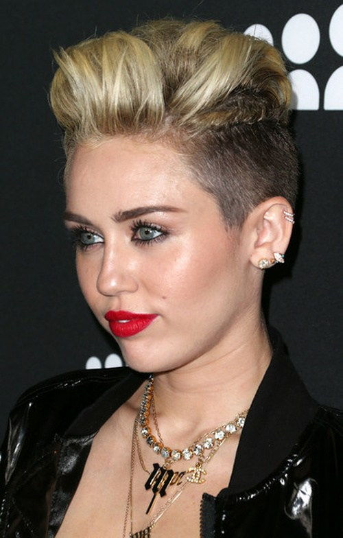 Miley Cyrus短发有底切
