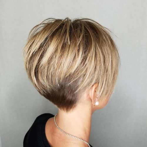 карамел Blonde Layered Pixie