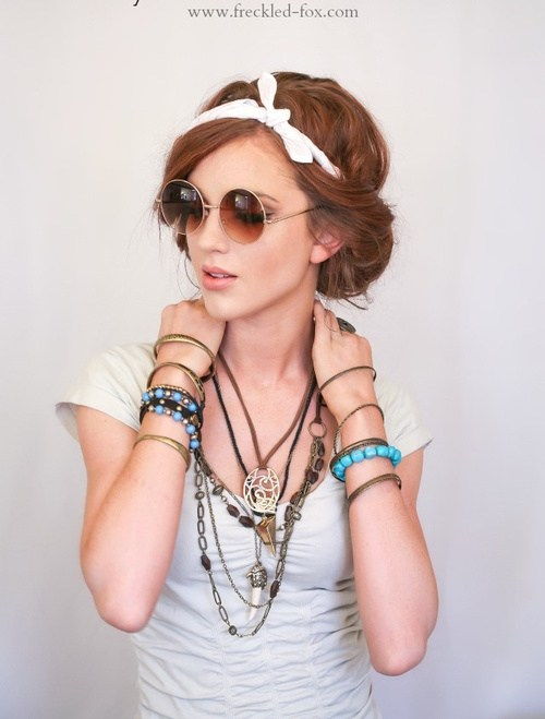 бърз updo with a scarf
